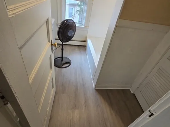 49 Church St #2L, Leominster, MA 01453