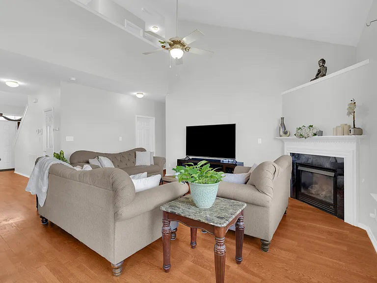 406 Treybrooke Dr — Photo 12