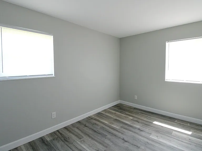 1889 Aztec Dr — Photo 10