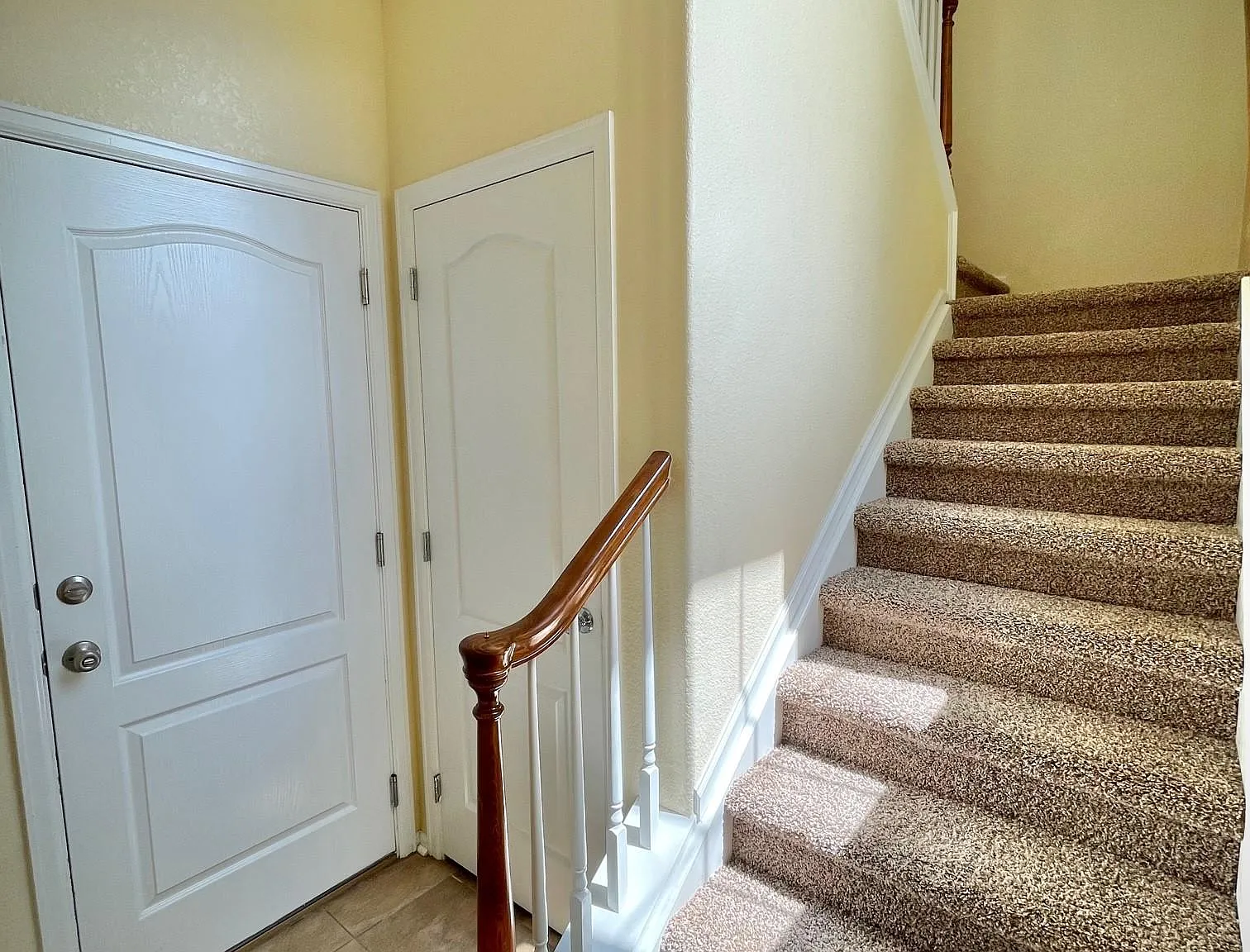 2 bed, 2.5 bath, 1576 sqft, $2,600 — Photo 3
