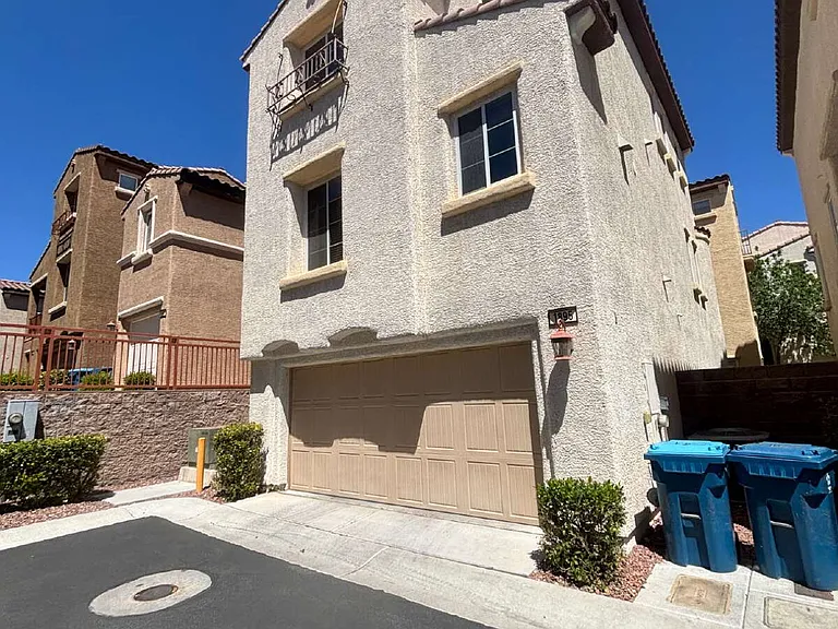 1895 Ardilea St — Photo 27