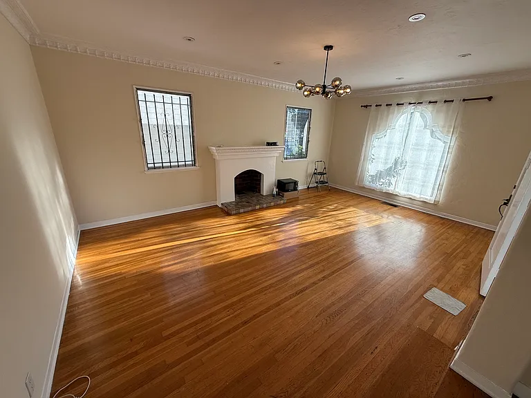 1060 S Corning St — Photo 34