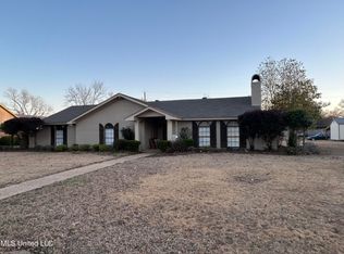614 Aubrey Cir N, Greenwood, MS 38930