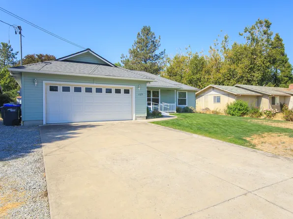 109 N 2nd St, Talent, OR 97540