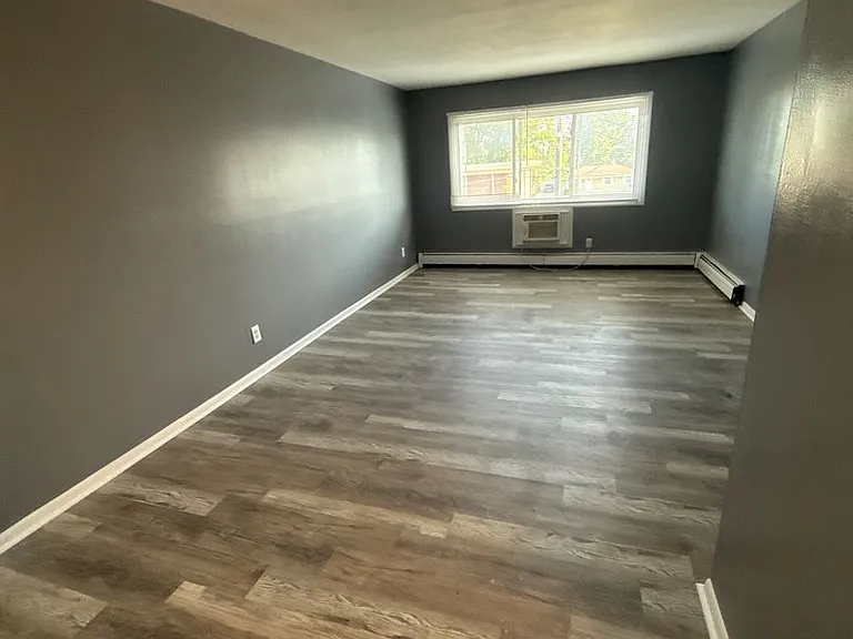 Sation Hills Apartments in Kenosha, WI — Photo 4