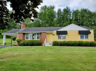 606 Pine Hill Rd, Elizabethton, TN 37643
