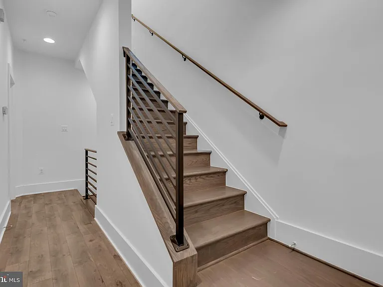 11366 Emerald Park Rd — Photo 39