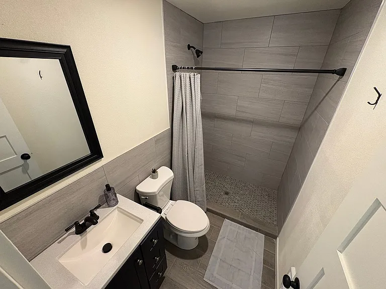 Easy Street Townhomes — Photo 13