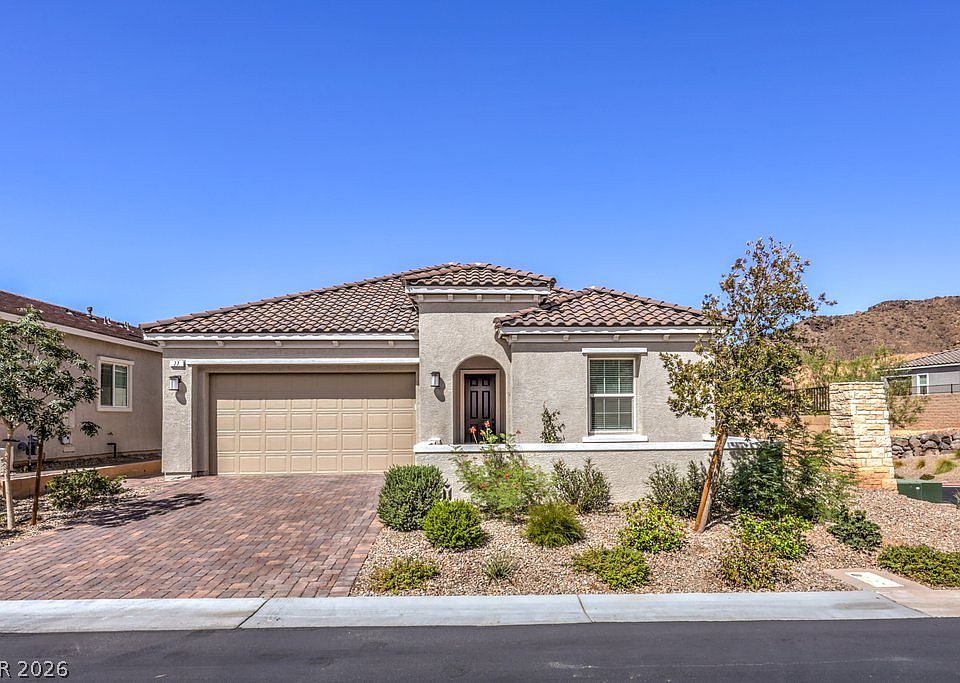1st image of 77 Cathedral Wash Pl