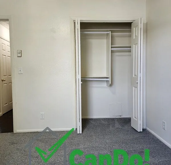 250 Carol Dr #1 — Photo 23