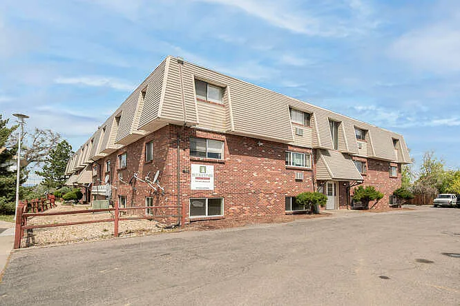 1377 Laredo St #307 — Photo 4