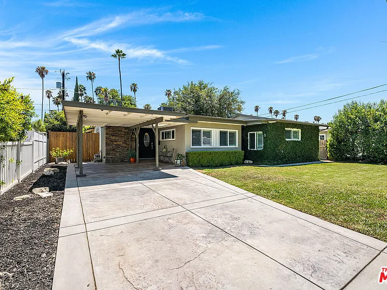 17150 Cantlay St — Photo 1