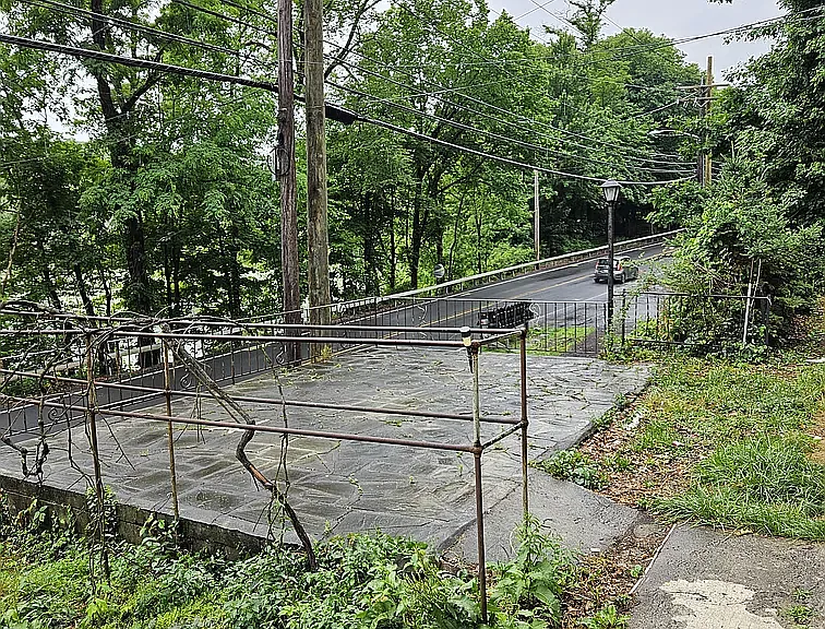 616 Lakes Rd — Photo 16