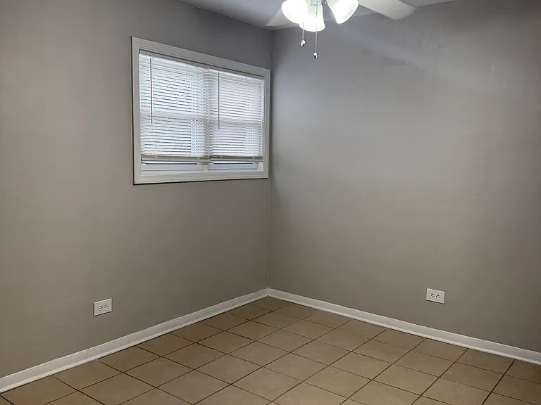 5813 W 35th St #7 — Photo 12