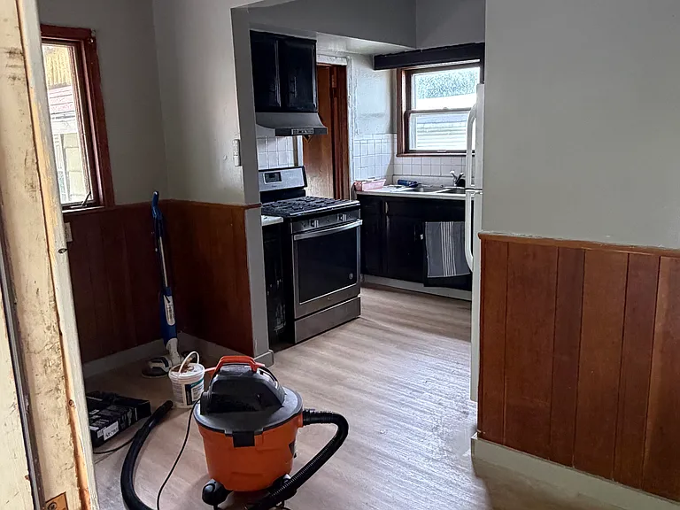 158 Spruce St — Photo 7