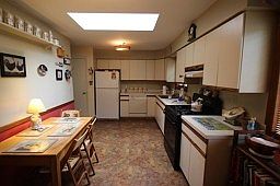4th image of 182 W Elmwood Dr