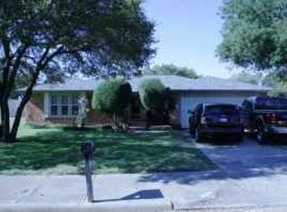 2701 Prestondale Rd, Hurst, TX 76054