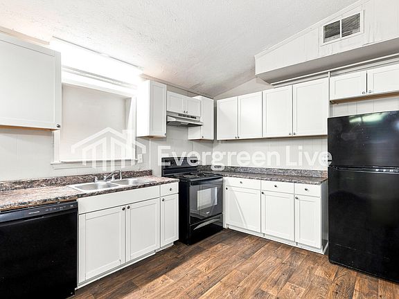 5th image of 148 Avis St