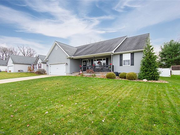 2nd image of 29 Cherokee Ln