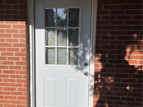 5th image of 1137 Stadium Dr