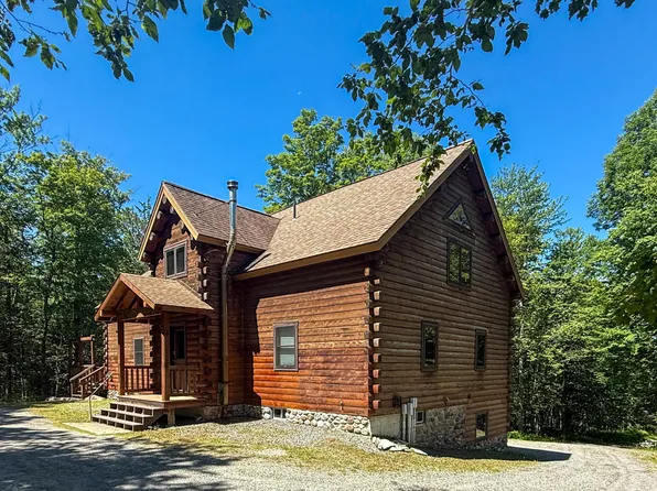 233 Algerie Rd, Becket, MA 01223