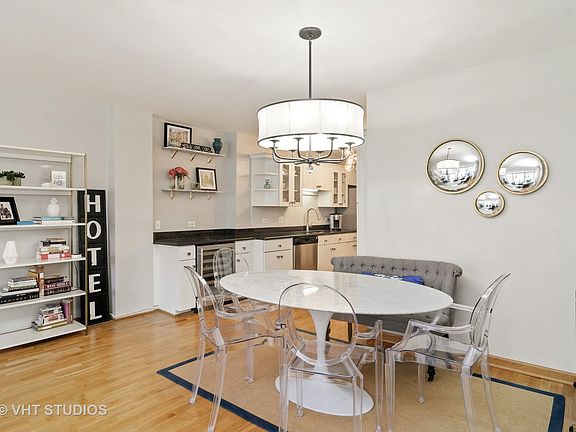 4th image of 2400 N Lakeview Ave APT 2106