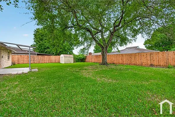 10402 Permian Dr — Photo 35