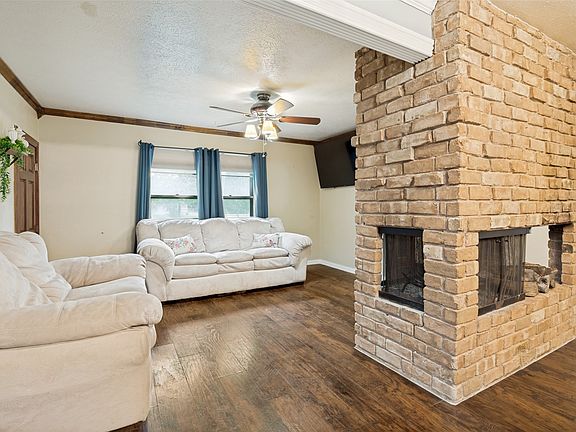 4th image of 237 Southwood Dr