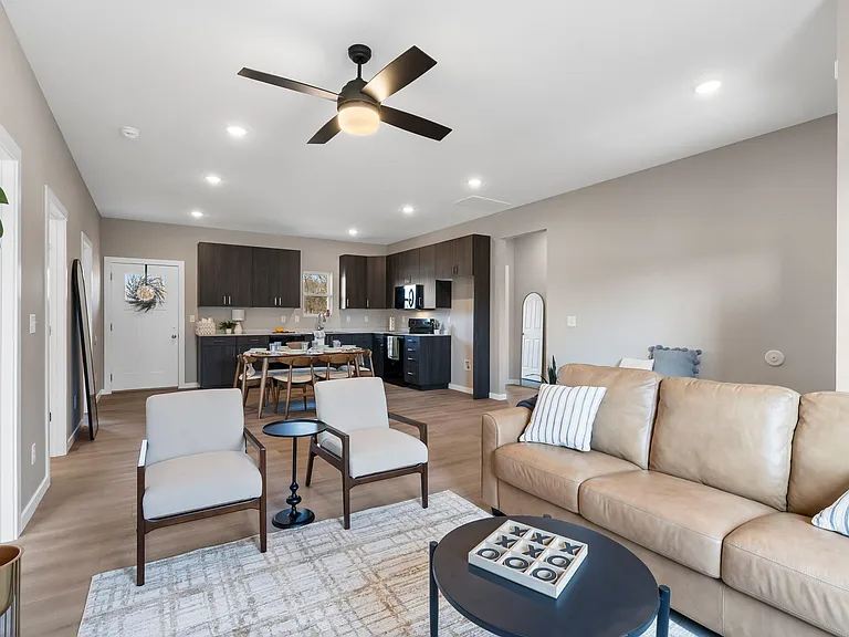 1455 S Shayla Ave — Photo 4