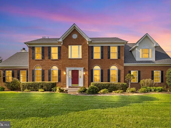 12025 Lindsey Corner Ln, Lovettsville, VA 20180