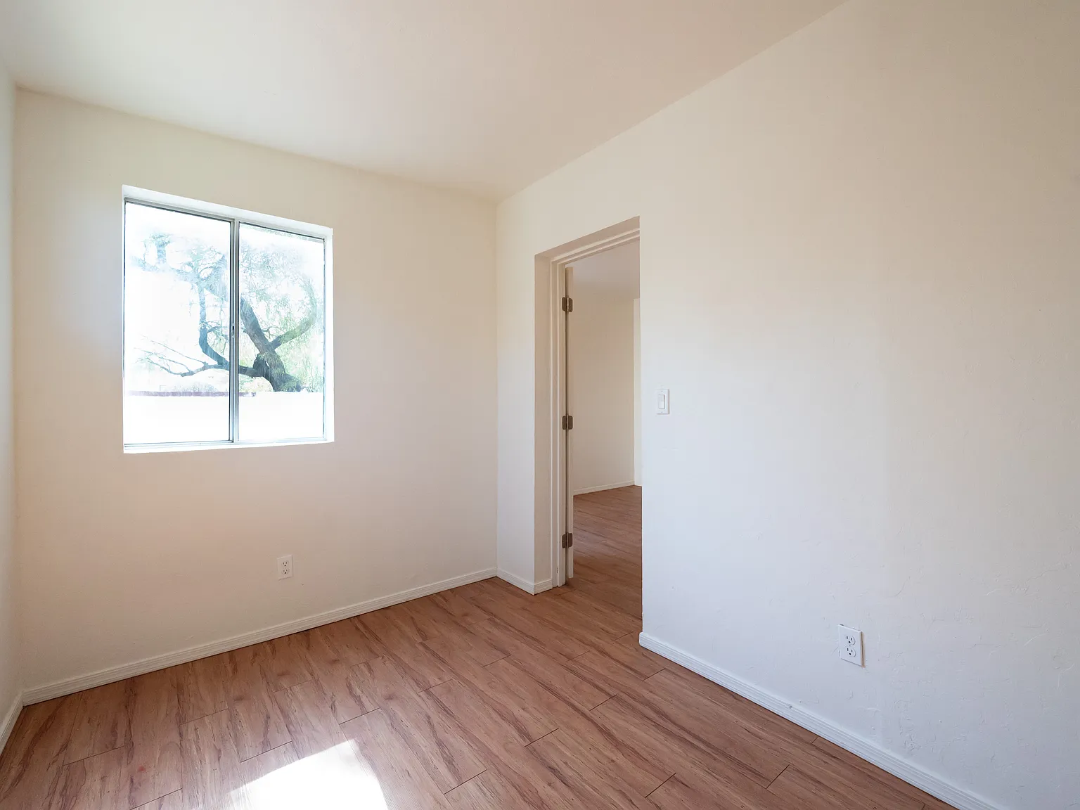 2 bed, 584 sqft, $1,025 — Photo 4