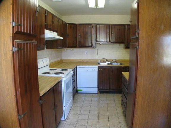 4th image of 5804 Seton Dr