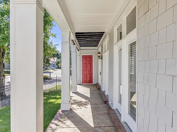 2nd image of 176 Harbor Village Dr