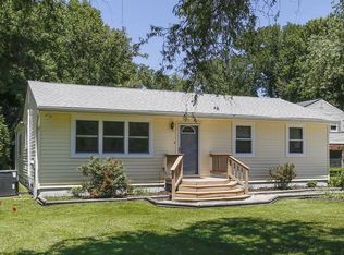 222 Maryland Rd, Stevensville, MD 21666