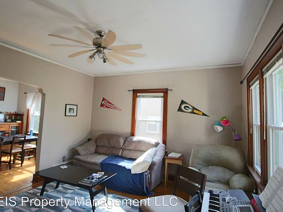 3rd image of 2762 N Wauwatosa Ave