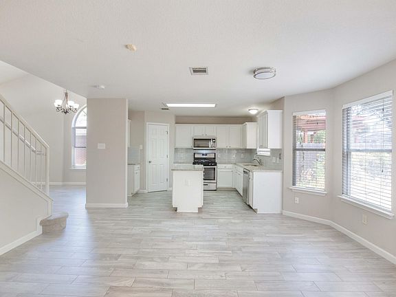 5th image of 3505 Texas Topaz Dr #T2