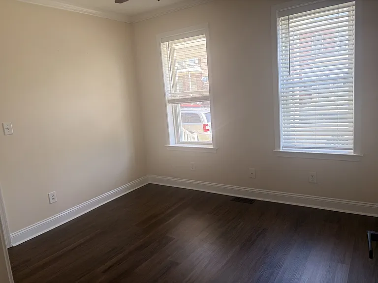 700 W 26th St — Photo 14