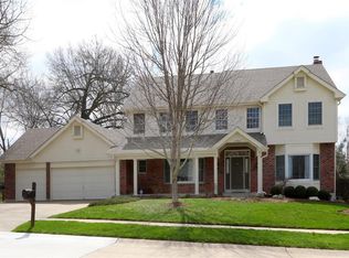 16986 Riverdale Dr, Chesterfield, MO 63005