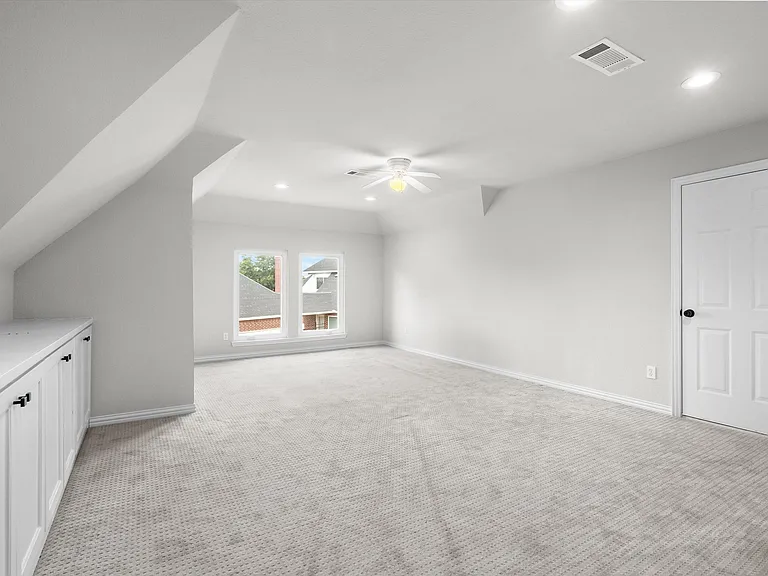 703 Verdun Ct — Photo 39