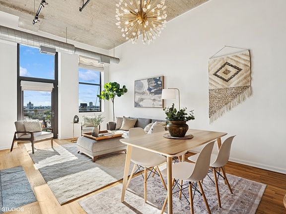 4th image of 758 N Larrabee St APT 808