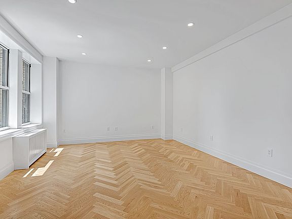 4th image of 240 W 98th St APT 11G
