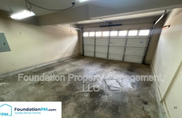7063 Beringer Dr S — Photo 22