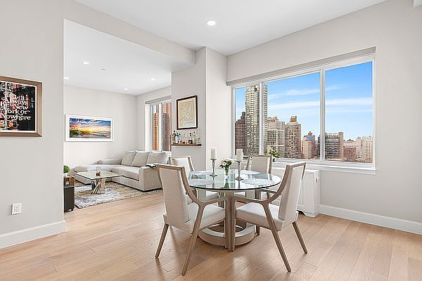 1st image of 389 E 89th St APT 18A