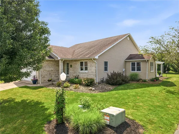 673 Chesapeake Ct, Hermitage, PA 16148