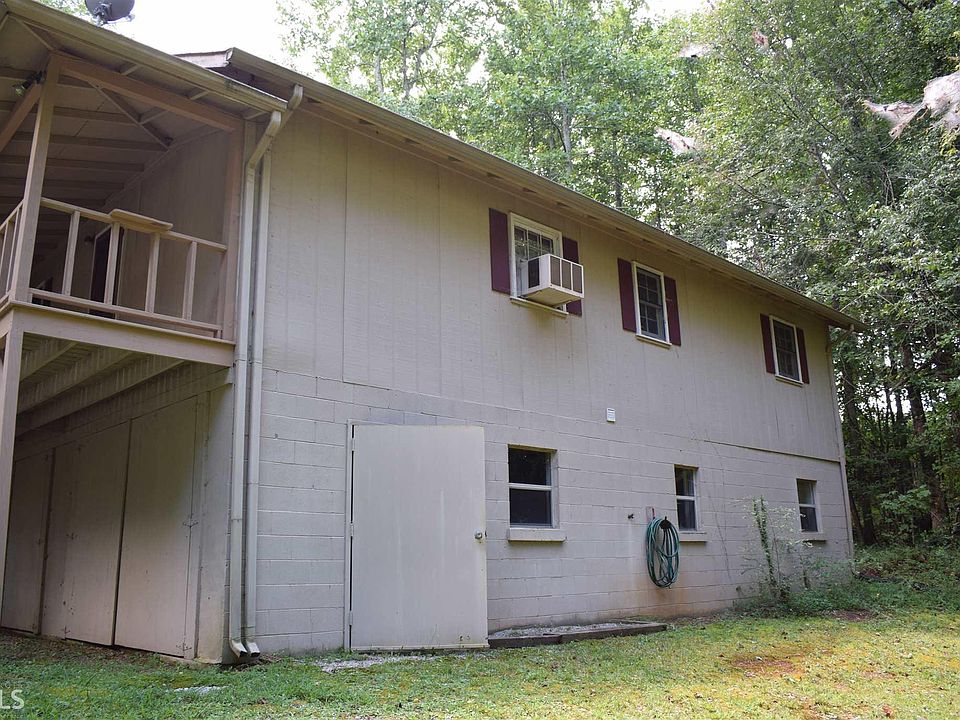 2nd image of 165 Pine Grove Rd