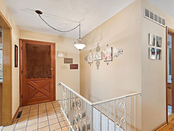 2nd image of 607 Eldorado Dr