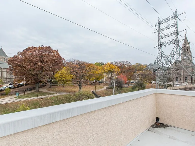4304 Cresson St — Photo 35