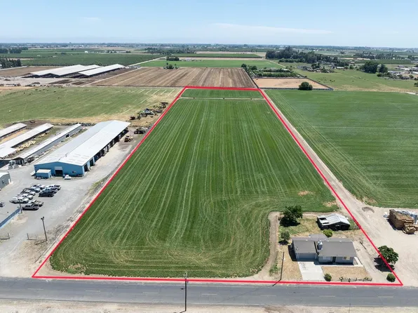 3824 S Commons Rd, Turlock, CA 95380