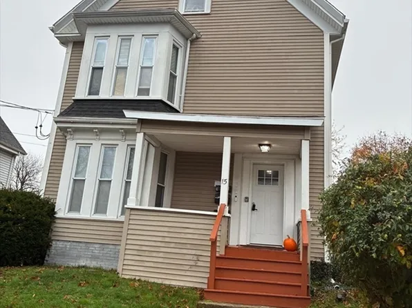 15 1st St, Brockton, MA 02301