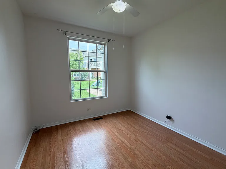 10215 Camden Ln #H — Photo 7